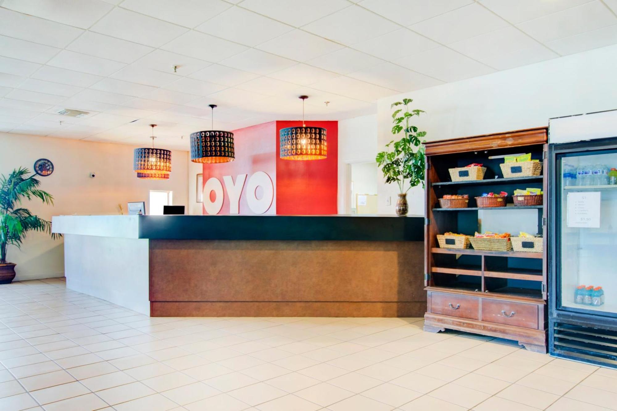 Oyo Hotel Dundee By Crystal Lake Exterior foto